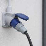 Bornes de recharges electrique : guide complet pour choisir la meilleure solution