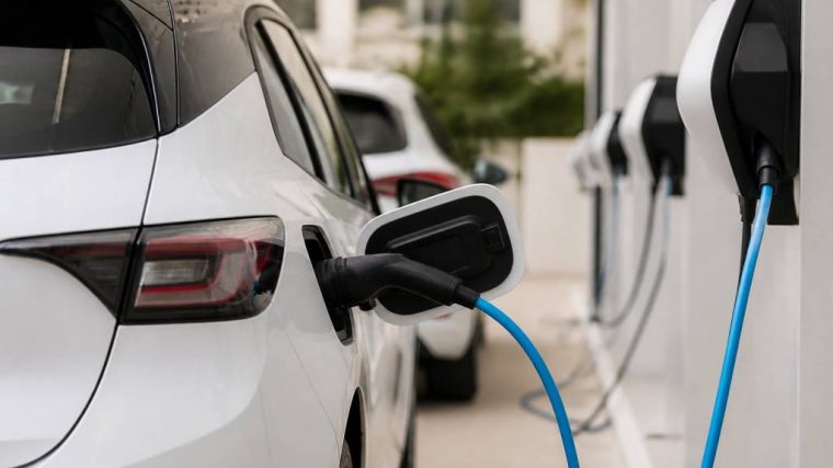 Actualités voiture électrique : batteries, chargeurs et autonomie